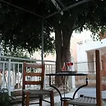 Sophie's Traditional Hospitality Apartmán *