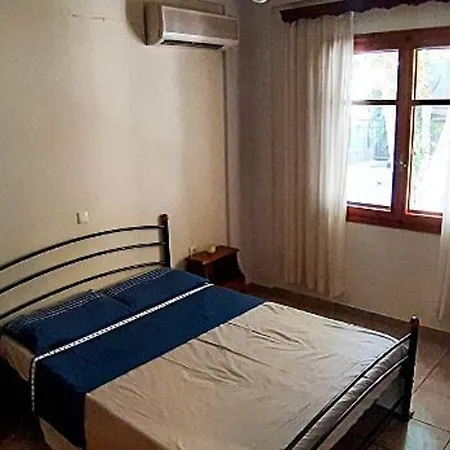 Sophie's Traditional Hospitality モネンバシア